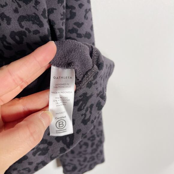 Athleta Medium Gray Leopard Print Luxe Sweatshirt Pullover CYA Spring Night M - Picture 6 of 10